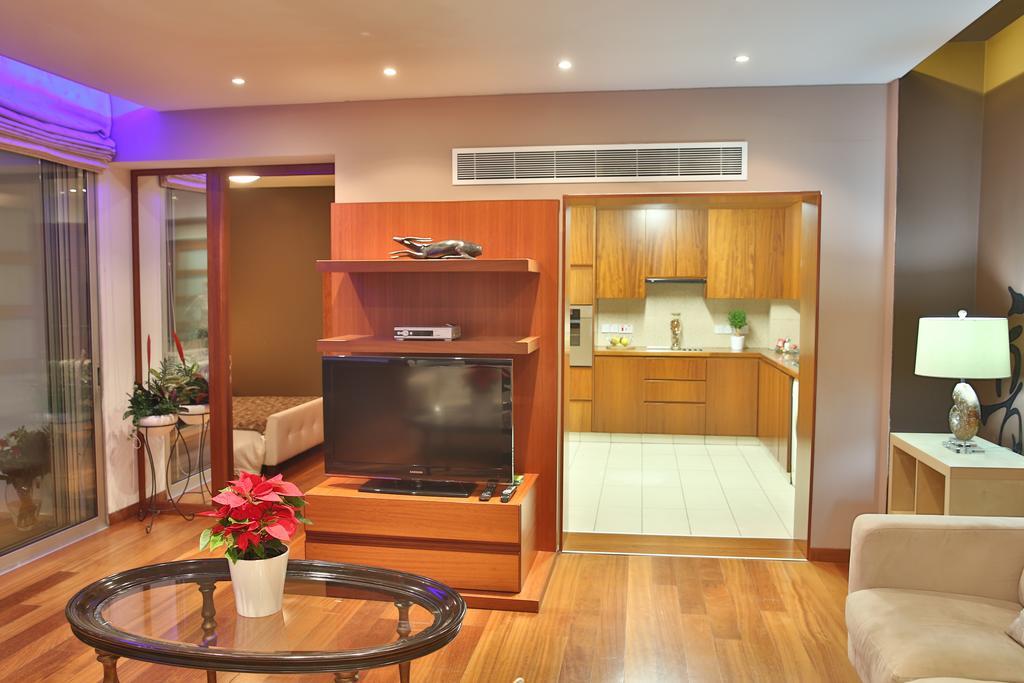 Sofouli Suites Никосия Экстерьер фото